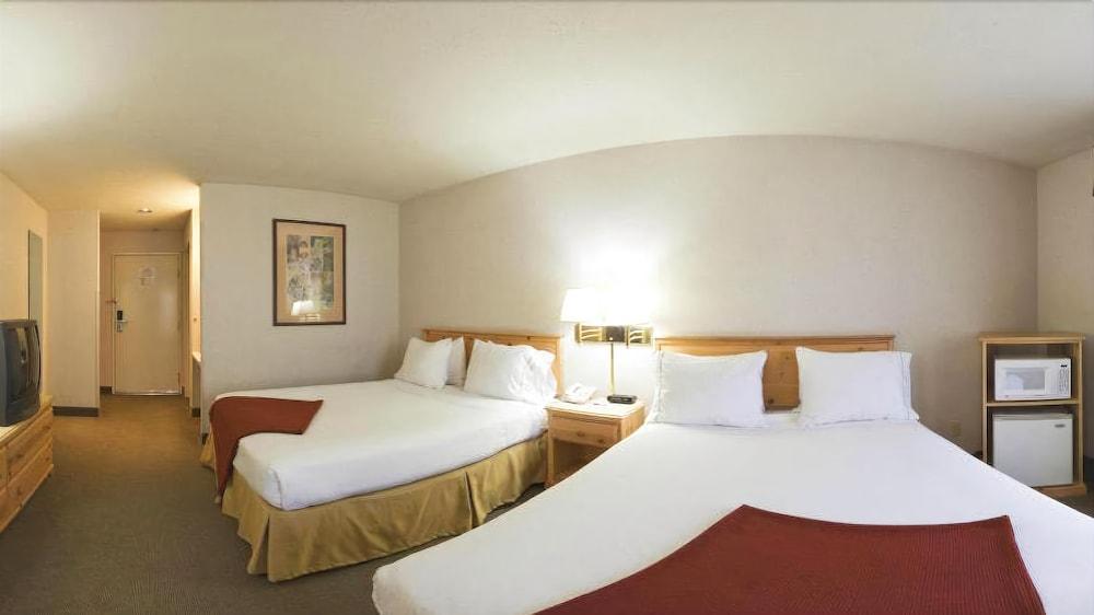 Holiday Inn Express Grants Pass, An Ihg Hotel Экстерьер фото